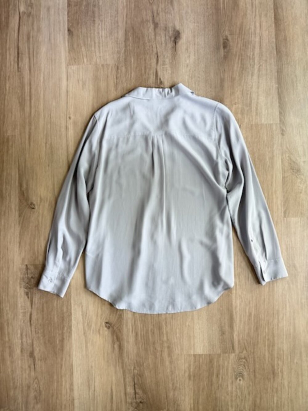 Equipment Femme Silk Signature Shirt Gray L - Picture 9 of 9